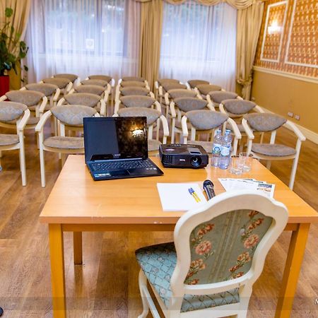 Hotel Na Bloniach بييلسكو بياوا المظهر الخارجي الصورة