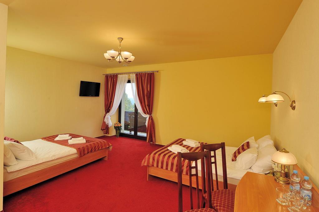 Hotel Na Bloniach بييلسكو بياوا الغرفة الصورة